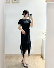 Load image into Gallery viewer, AMI INTIME 緞面洋裝（古着/S碼）