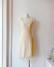 Load image into Gallery viewer, 珍珠白LACE 洋裝（古着/香港製）