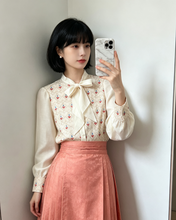 Load image into Gallery viewer, 新中式幾何花紋刺繡上衣