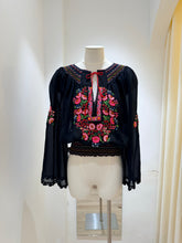 Load image into Gallery viewer, 匈牙利手工刺繡上衣（古著/手工訂製無產地標）