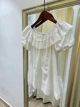 Load image into Gallery viewer, TEDDI CALIFORNIA 老蕾絲露肩上衣