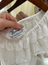 Load image into Gallery viewer, TEDDI CALIFORNIA 老蕾絲露肩上衣