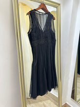 Load image into Gallery viewer, WHITE HOUSE 網紗釘珠洋裝（古着/美國品牌）