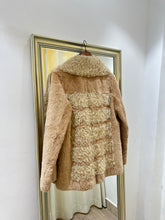 Load image into Gallery viewer, ROSE MOON 羊毛皮草