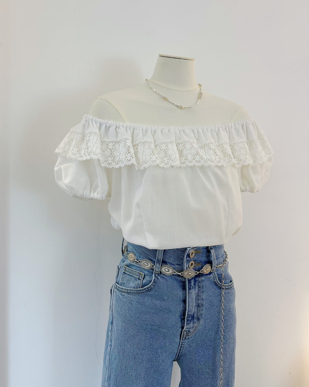 TEDDI CALIFORNIA 老蕾絲露肩上衣