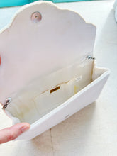 Load image into Gallery viewer, vintage法式手工珠繡宮庭鑲金邊手拿包 （古董／中國製）