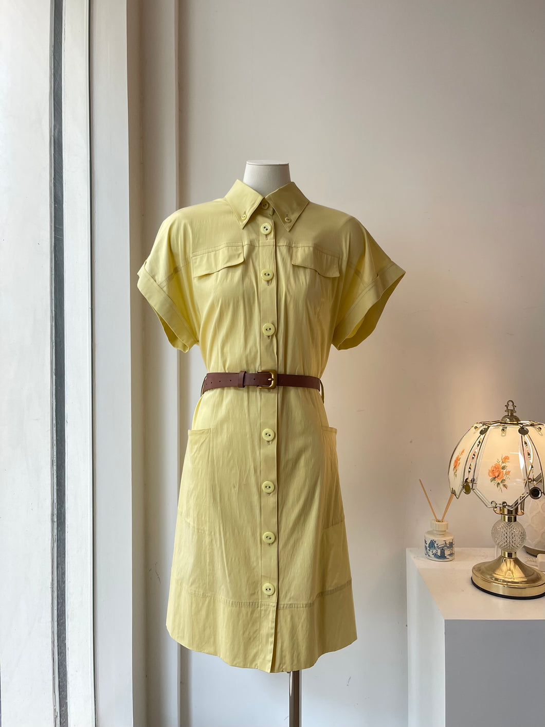 淺黃色連身裙（全新/古着）