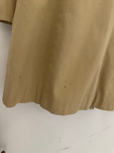 Load image into Gallery viewer, 中古日版藍標Burberry 長褸 （MADE IN JAPAN）