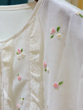 Load image into Gallery viewer, 手工刺繡純棉上衣（古著/訂製沒產地標）