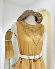 Load image into Gallery viewer, 刺繡洋裝（古着/日本製）