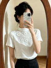 Load image into Gallery viewer, 純白刺繡花碎珠top