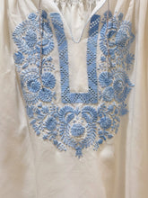 Load image into Gallery viewer, 匈牙利手工刺繡上衣（古著/手工訂製無產地標） (副本)