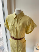 Load image into Gallery viewer, 淺黃色連身裙（全新/古着）