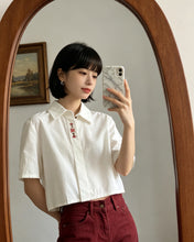 Load image into Gallery viewer, 紅色幾何刺繡恤衫