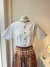 Load image into Gallery viewer, 皮邊衣領復古白襯衫（古着）