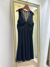 Load image into Gallery viewer, WHITE HOUSE 網紗釘珠洋裝（古着/美國品牌）