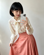 Load image into Gallery viewer, 新中式幾何花紋刺繡上衣