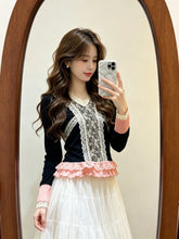 Load image into Gallery viewer, gf. 粉紅色花邊蕾絲top