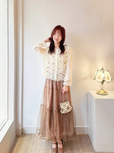 手工刺繡上衣+lace 裙（一套已售）