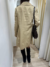Load image into Gallery viewer, 中古日版藍標Burberry 長褸 （MADE IN JAPAN）