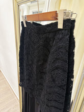 Load image into Gallery viewer, RICKIE FREEMAN 蕾絲拼玻璃紗半裙（古着/香港製/M）