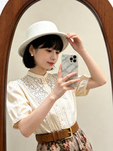 Load image into Gallery viewer, 縷空手工刺鏽花邊top(日本製)