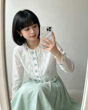 Load image into Gallery viewer, Jeunesse【日本品牌 】薄荷系刺繡上衣