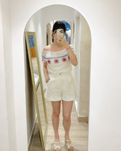 Load image into Gallery viewer, 歐洲手工十字繡上衣（古着/M-L）